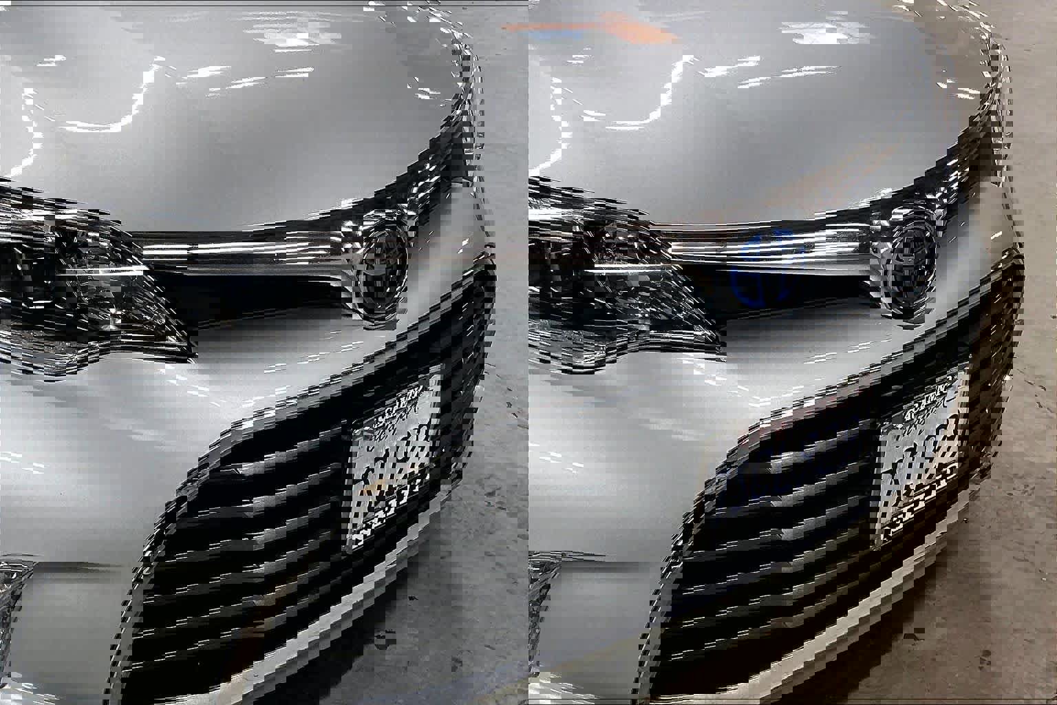 Used 2016 Toyota Avalon Limited w/ Toyota Safety Sense Package image 33