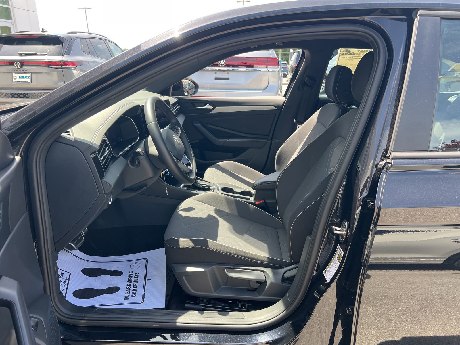 Used 2025 Volkswagen Jetta Sport image 25