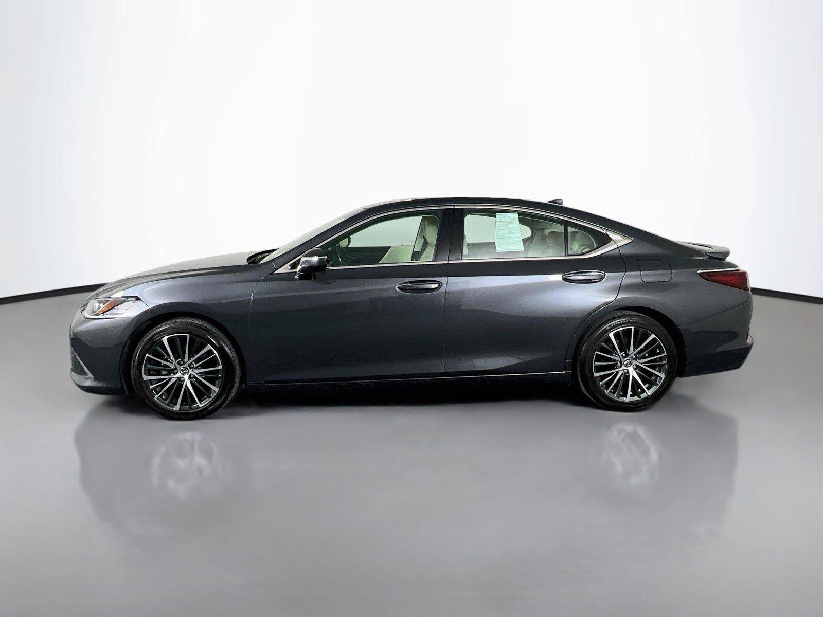 Used 2022 Lexus ES 350 w/ Premium Package FWD image 3