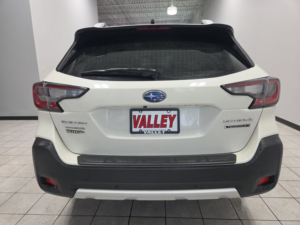 Used 2025 Subaru Outback Touring XT AWD/4WD image 11