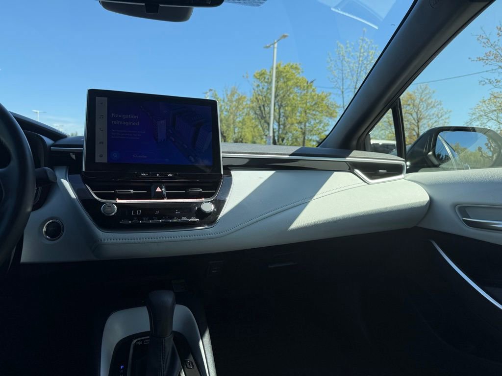 Certified 2025 Toyota Corolla SE w/ SE Premium Package image 25
