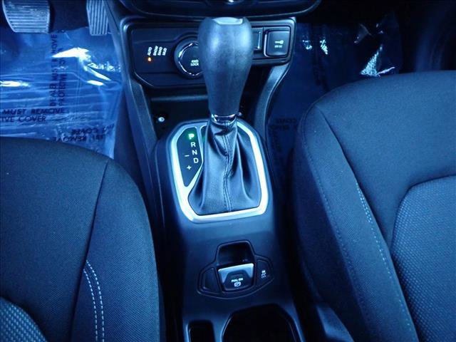 Used 2021 Jeep Renegade Sport image 17