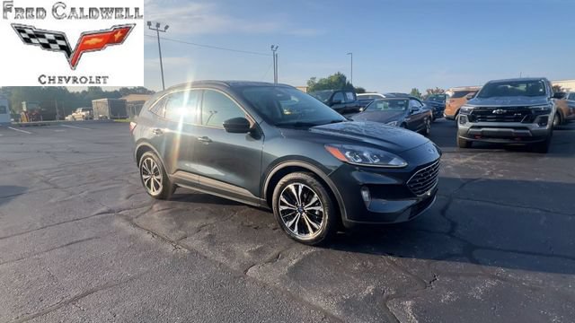 Used 2022 Ford Escape SEL w/ SEL Stealth AWD Package image 2