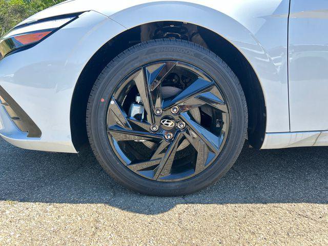 New 2026 Hyundai Elantra SEL Sport Premium w/ Cargo Package FWD image 11