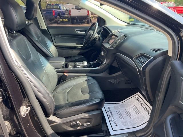 Used 2019 Ford Edge Titanium AWD/4WD image 11
