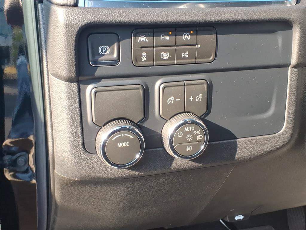 New 2027 Chevrolet Tahoe RST w/ Comfort Package RWD image 15