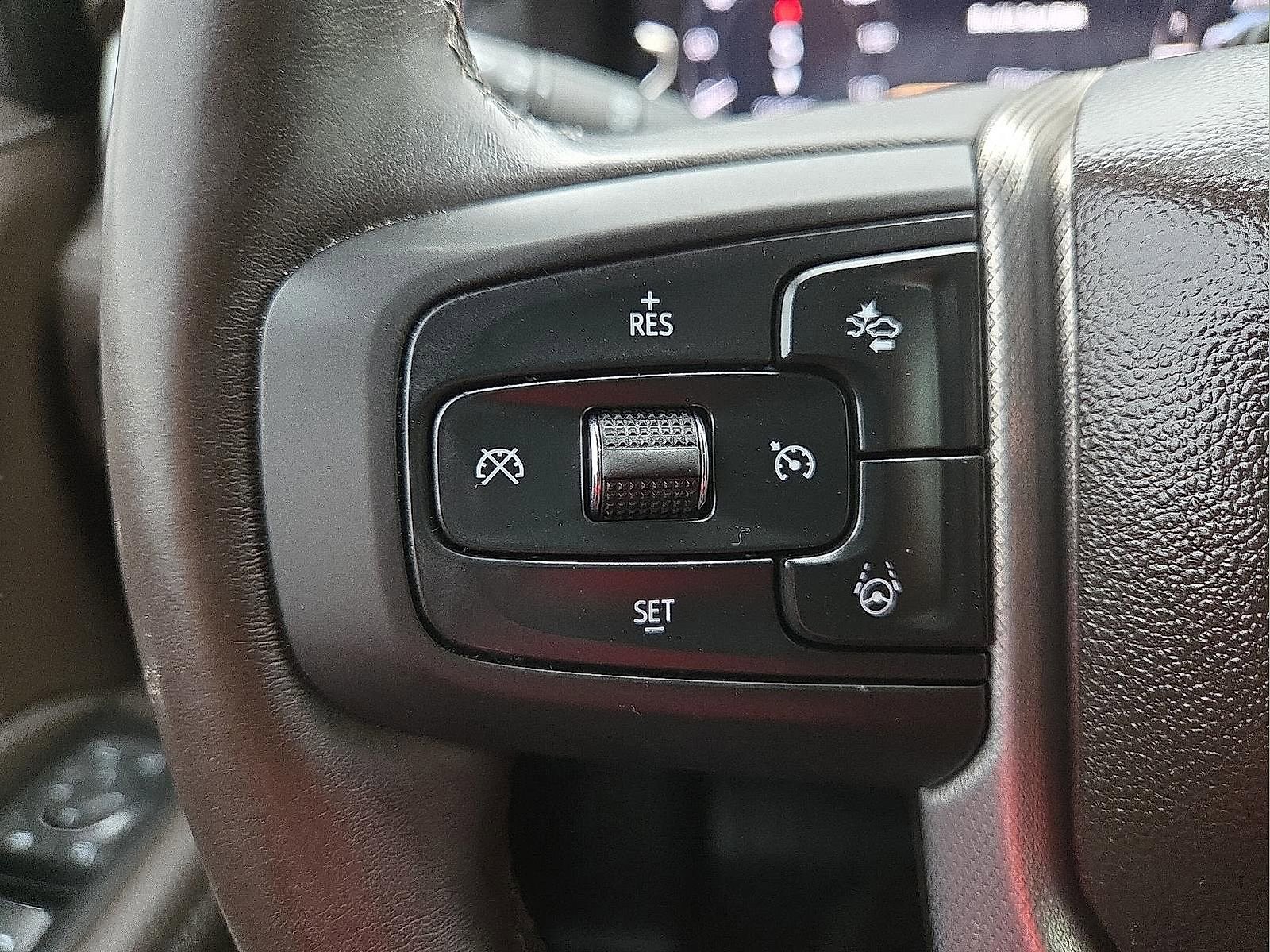 Used 2023 GMC Yukon XL Denali w/ Advanced Technology Package image 19