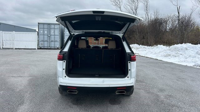 Certified 2023 Chevrolet Traverse Premier image 5