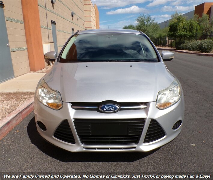 Used 2014 Ford Focus SE FWD image 2