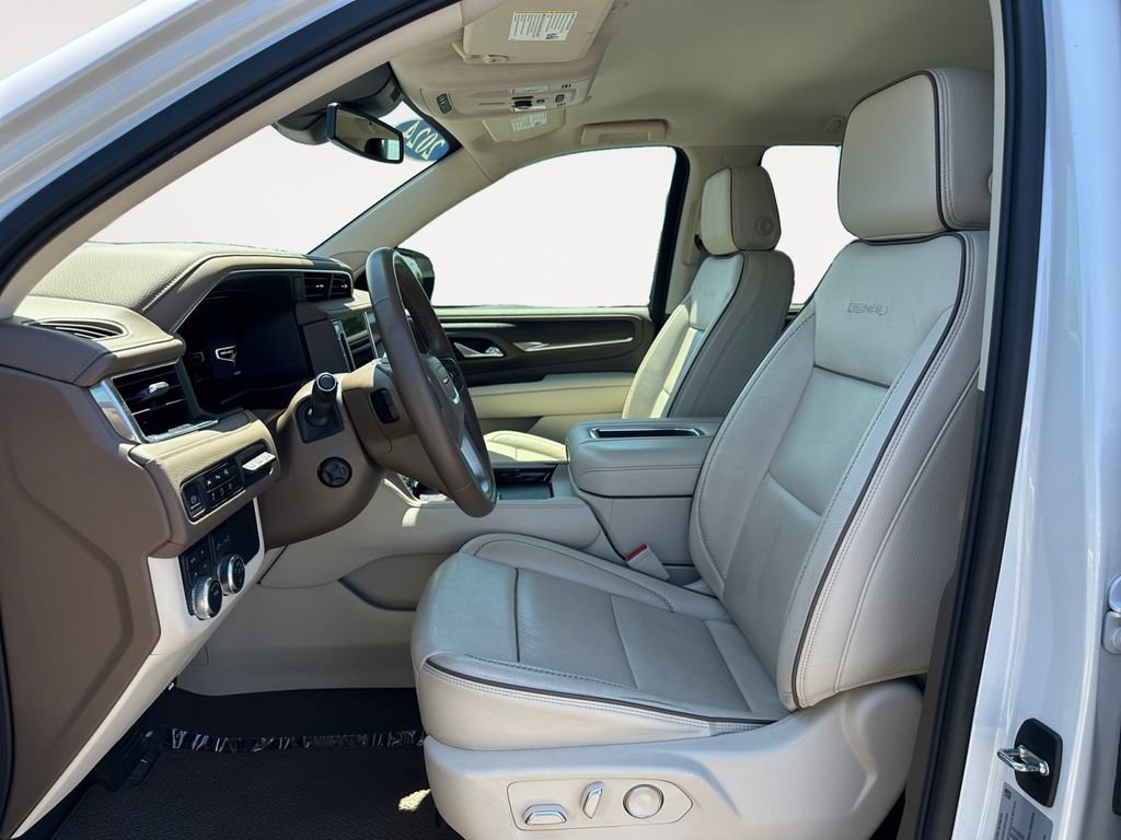 Used 2024 GMC Yukon Denali AWD/4WD image 9