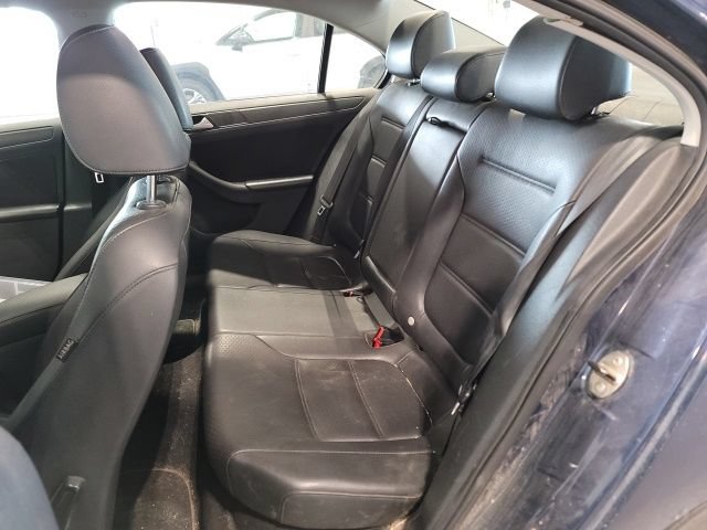 Used 2014 Volkswagen Jetta SE FWD image 10