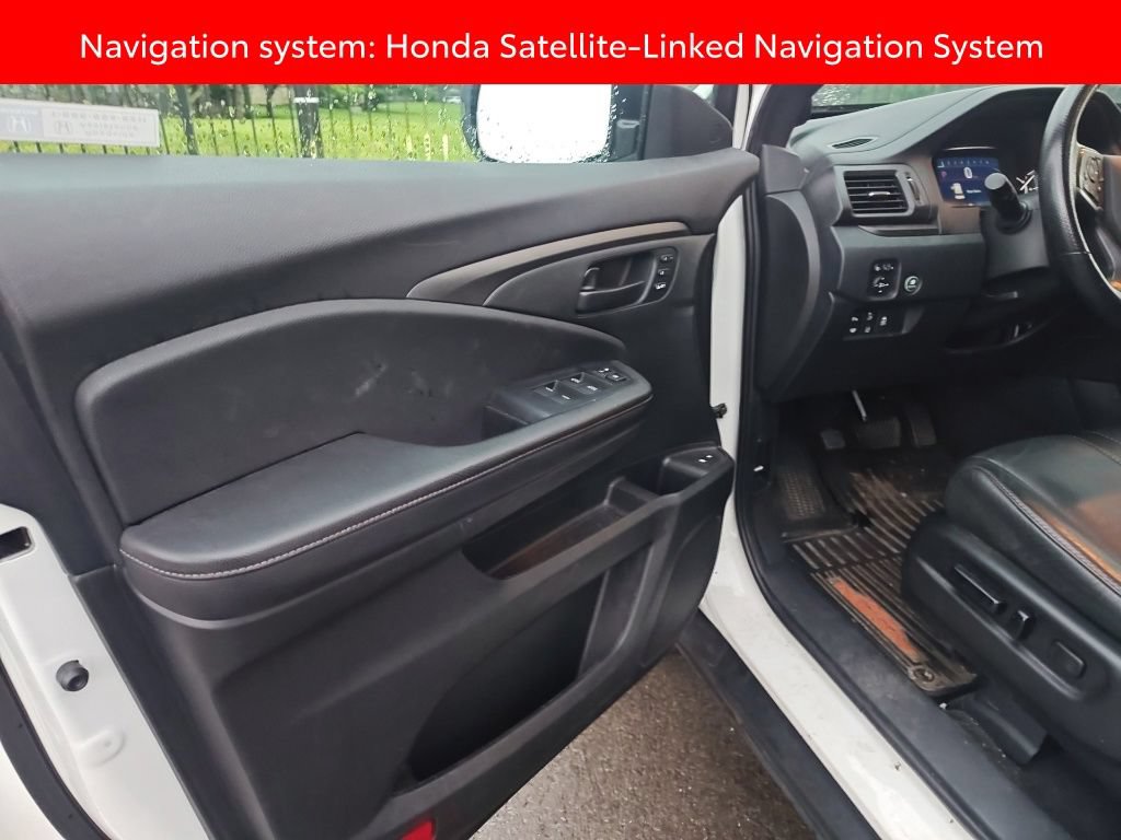 Used 2023 Honda Passport TrailSport image 5