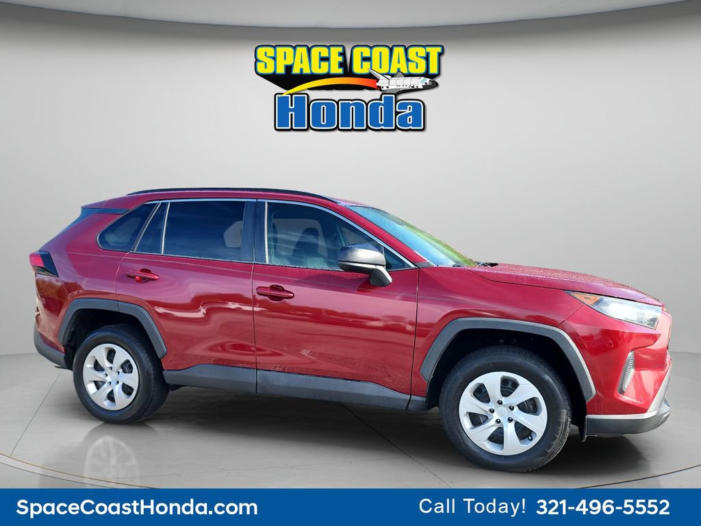 Used 2020 Toyota RAV4 LE FWD image 12
