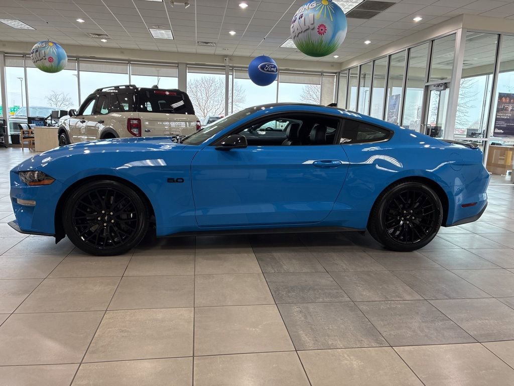 Used 2022 Ford Mustang GT Premium w/ Equipment Group 401A RWD image 6
