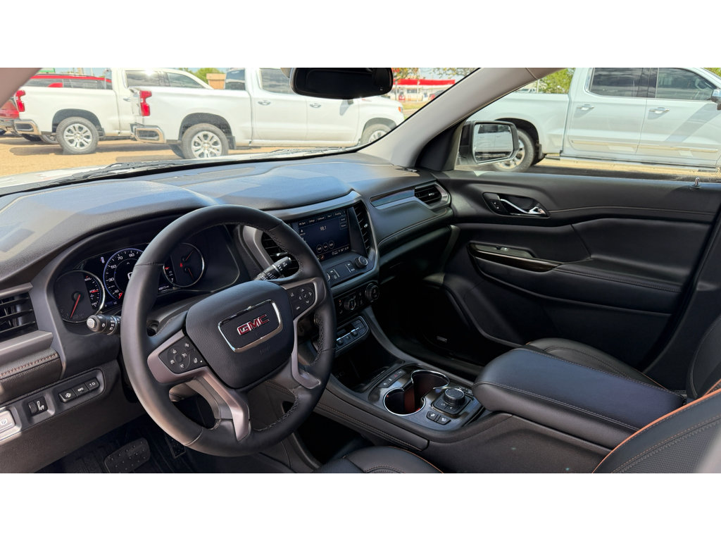 Used 2023 GMC Acadia AT4 w/ Technology Package image 9