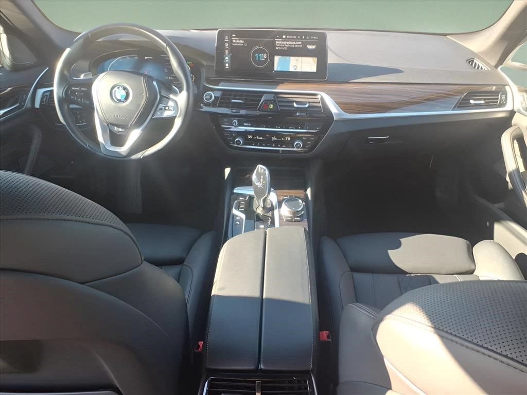 Used 2023 BMW 530e xDrive AWD/4WD image 11