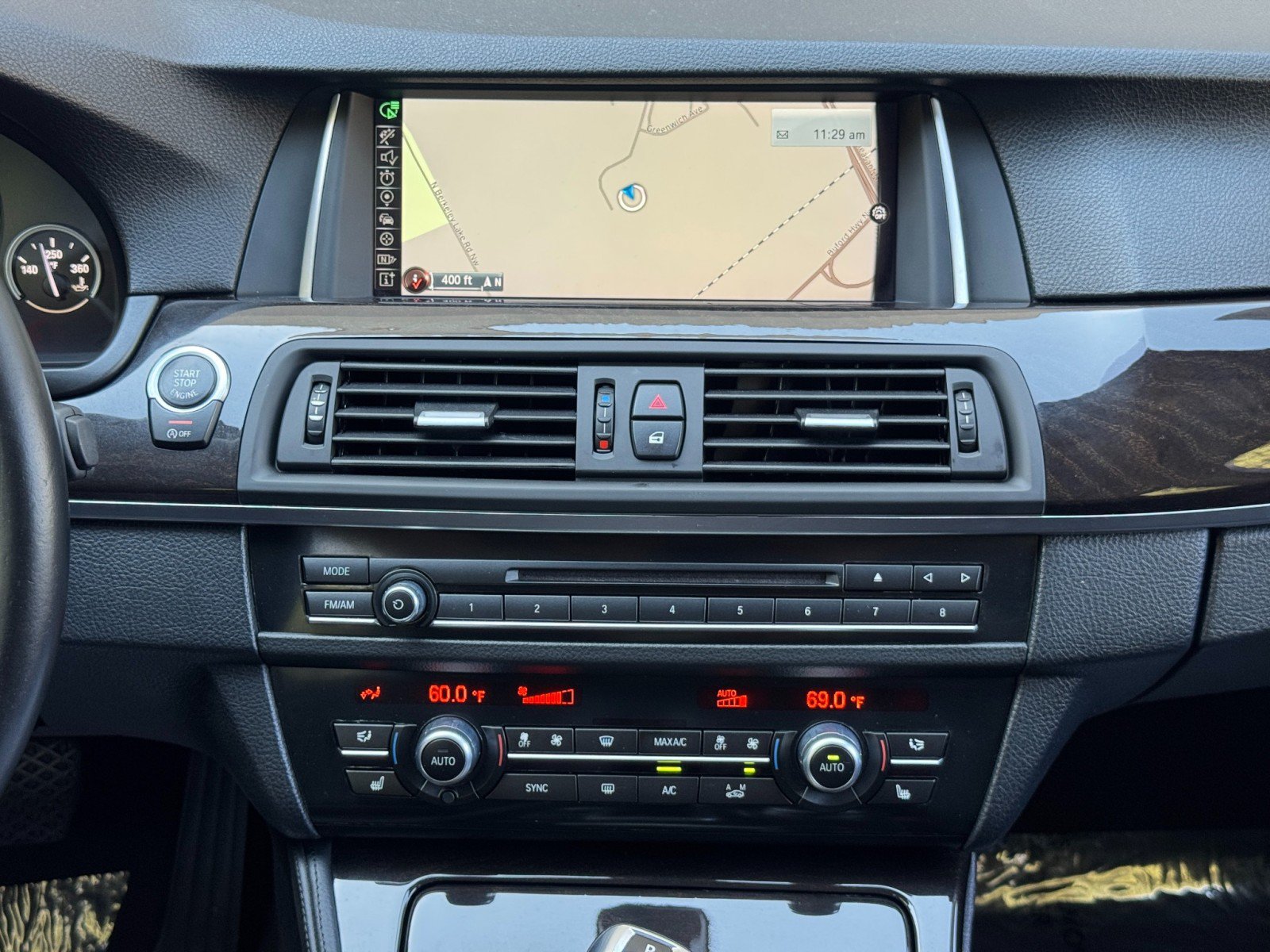 Used 2015 BMW 528i xDrive Sedan AWD/4WD image 24