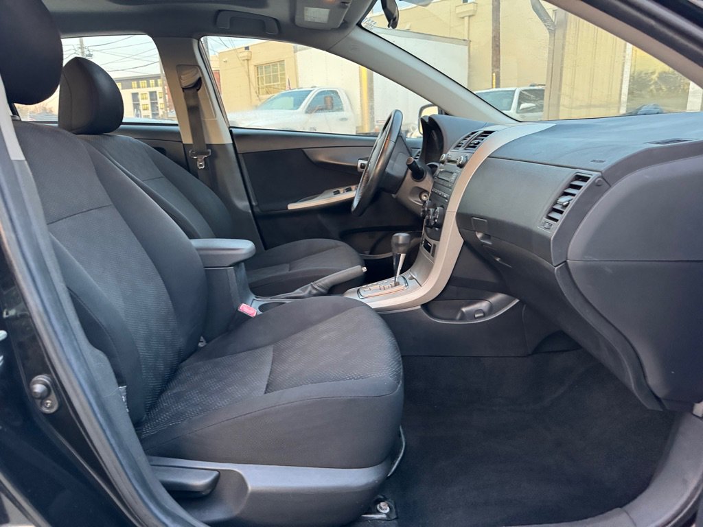 Used 2010 Toyota Corolla S image 9