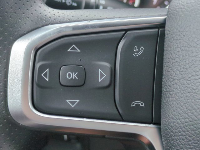 New 2026 RAM 1500 Express AWD/4WD image 23