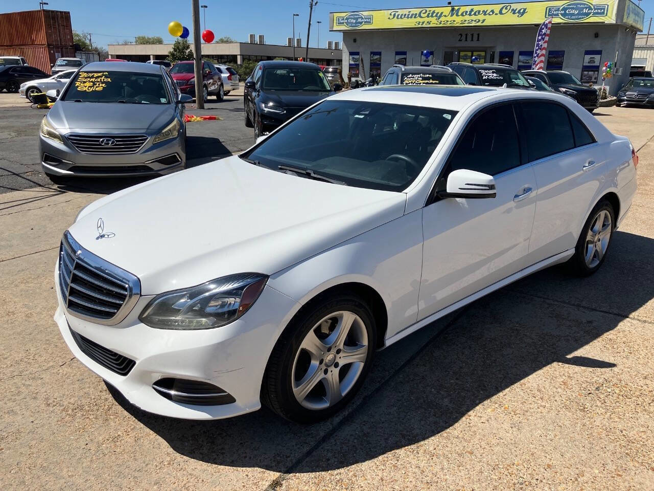 Used 2016 Mercedes-Benz E 350 4MATIC Sedan image 1