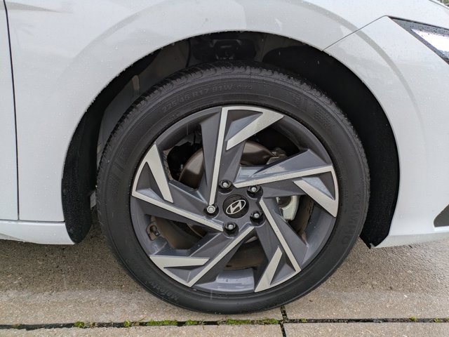 Used 2025 Hyundai Elantra Sport image 10