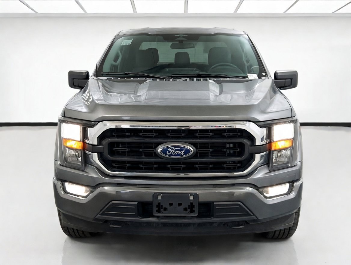 Used 2023 Ford F150 XLT AWD/4WD image 2