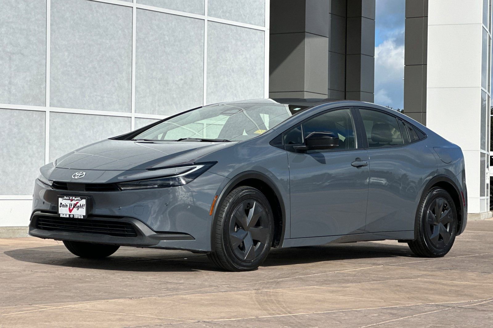 Used 2024 Toyota Prius LE image 8
