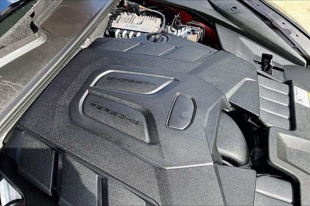 Used 2024 Porsche Cayenne image 43