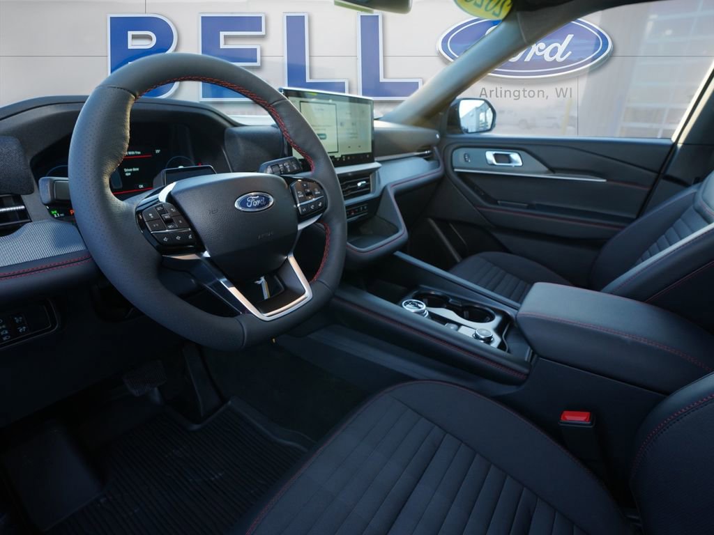 New 2026 Ford Explorer ST-Line w/ ST-Line Street Pack image 11
