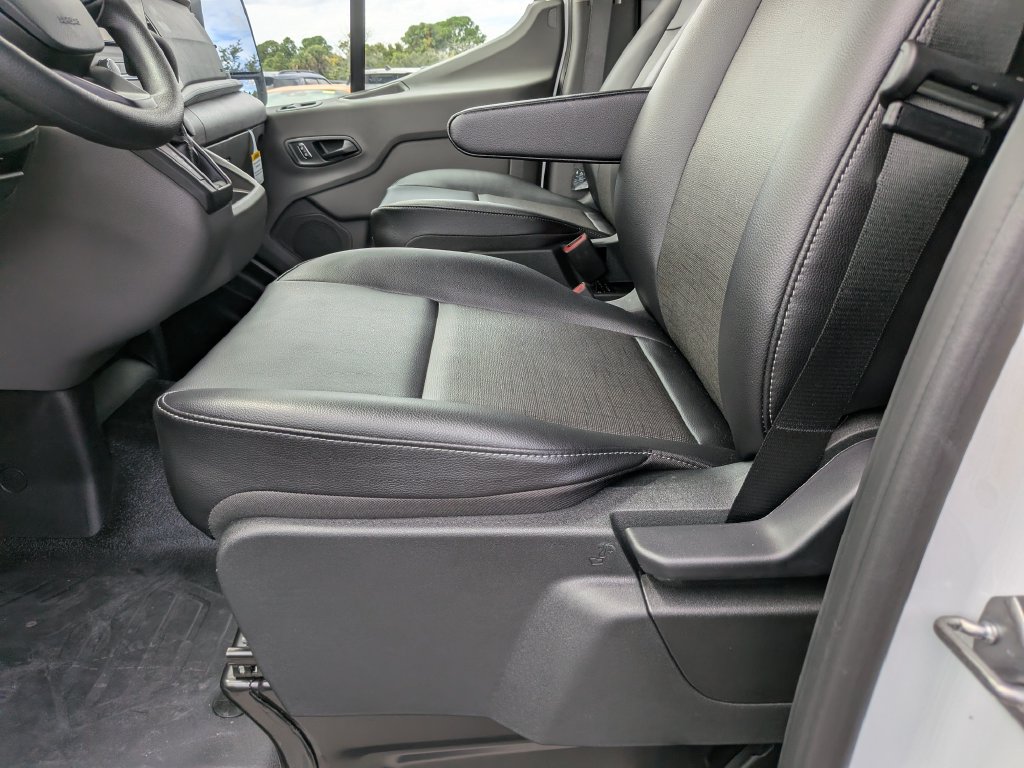 New 2026 Ford Transit 150 Low Roof RWD image 19
