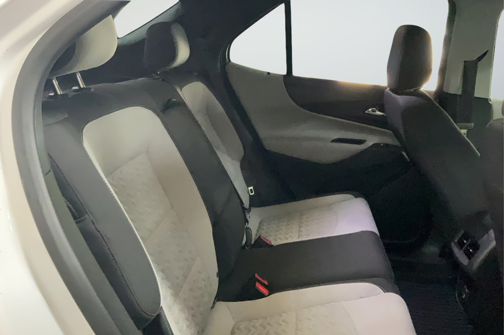 Certified 2024 Chevrolet Equinox LS w/ LS Convenience Package FWD image 21