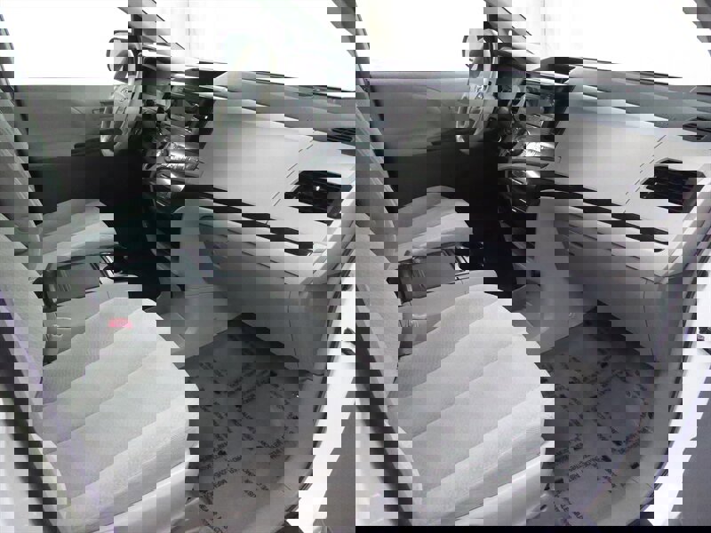 Used 2014 Toyota Sienna LE image 21