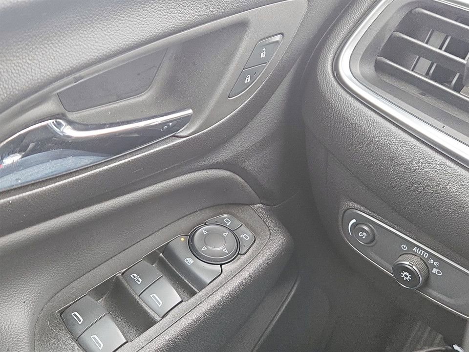 Used 2024 Chevrolet Equinox LT image 22