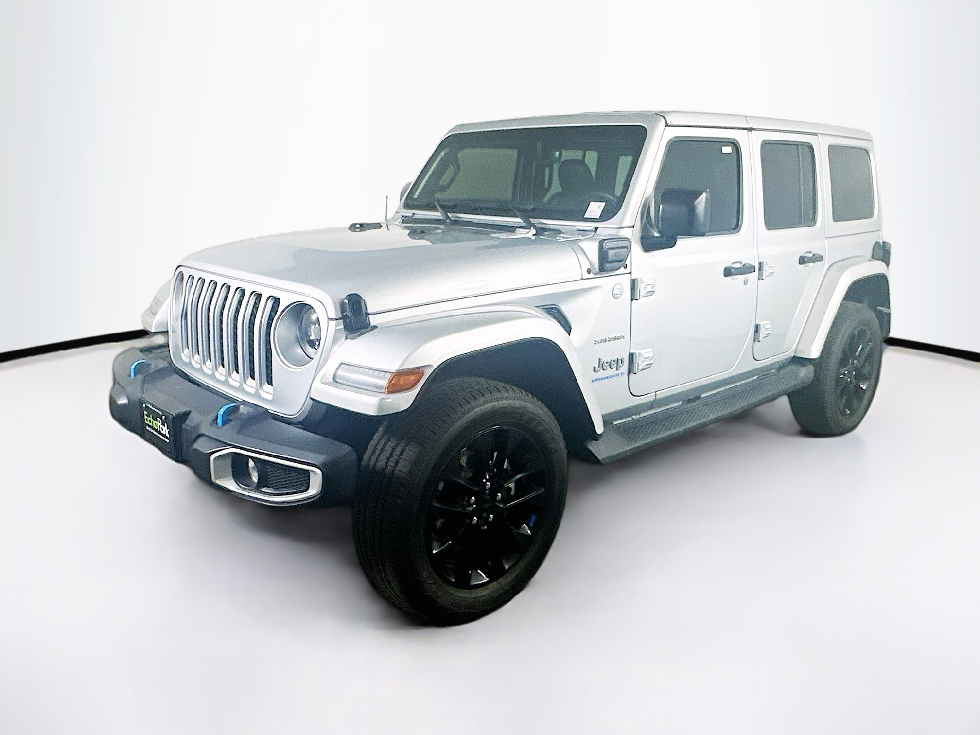 Used 2023 Jeep Wrangler Sahara w/ Cold Weather Group AWD/4WD image 3