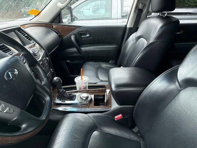 Used 2017 INFINITI QX80 4WD image 2