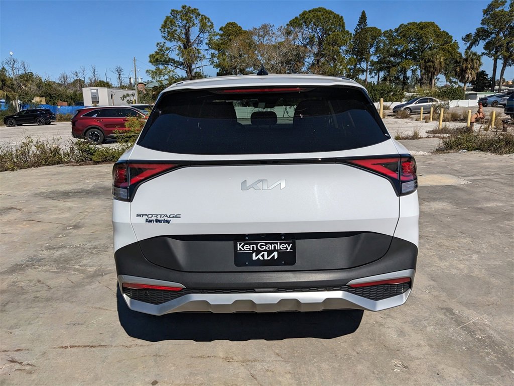 Certified 2023 Kia Sportage EX image 8