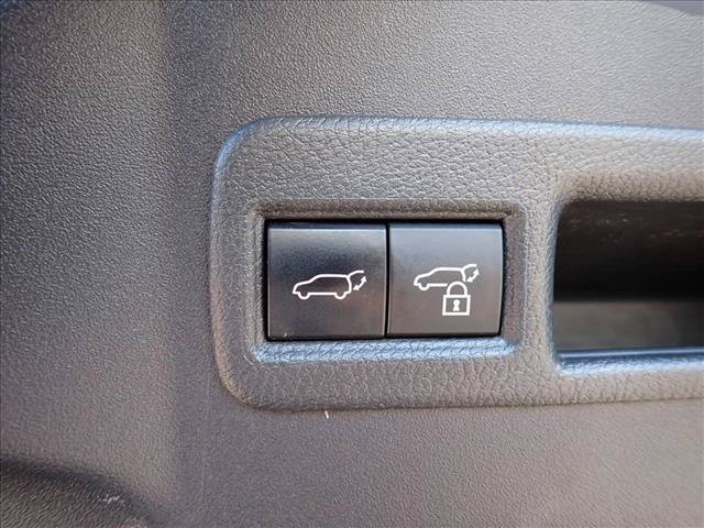 Used 2023 Subaru Solterra AWD image 9