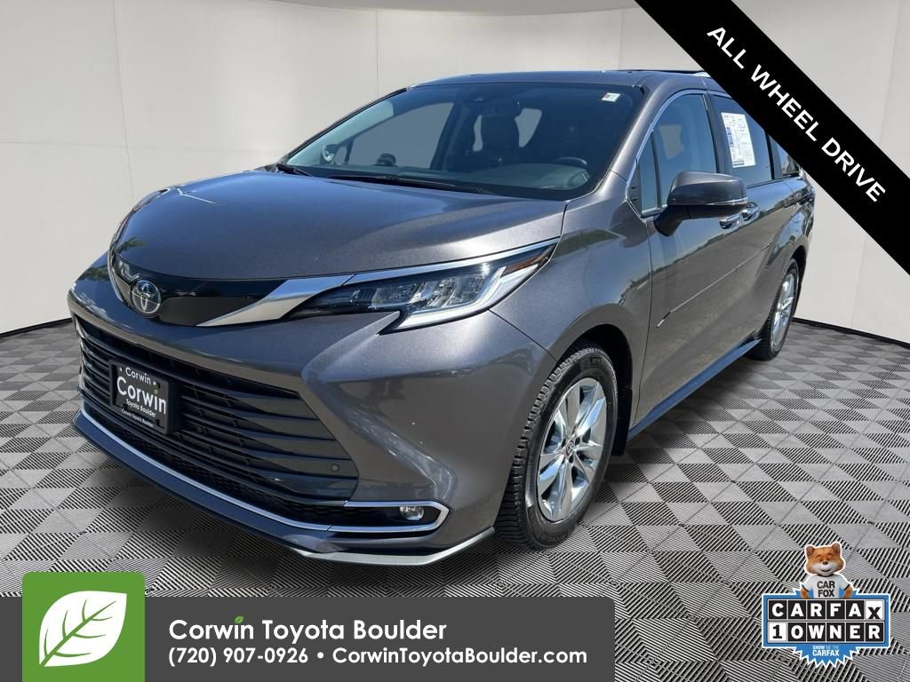 Used 2024 Toyota Sienna Limited AWD/4WD image 3