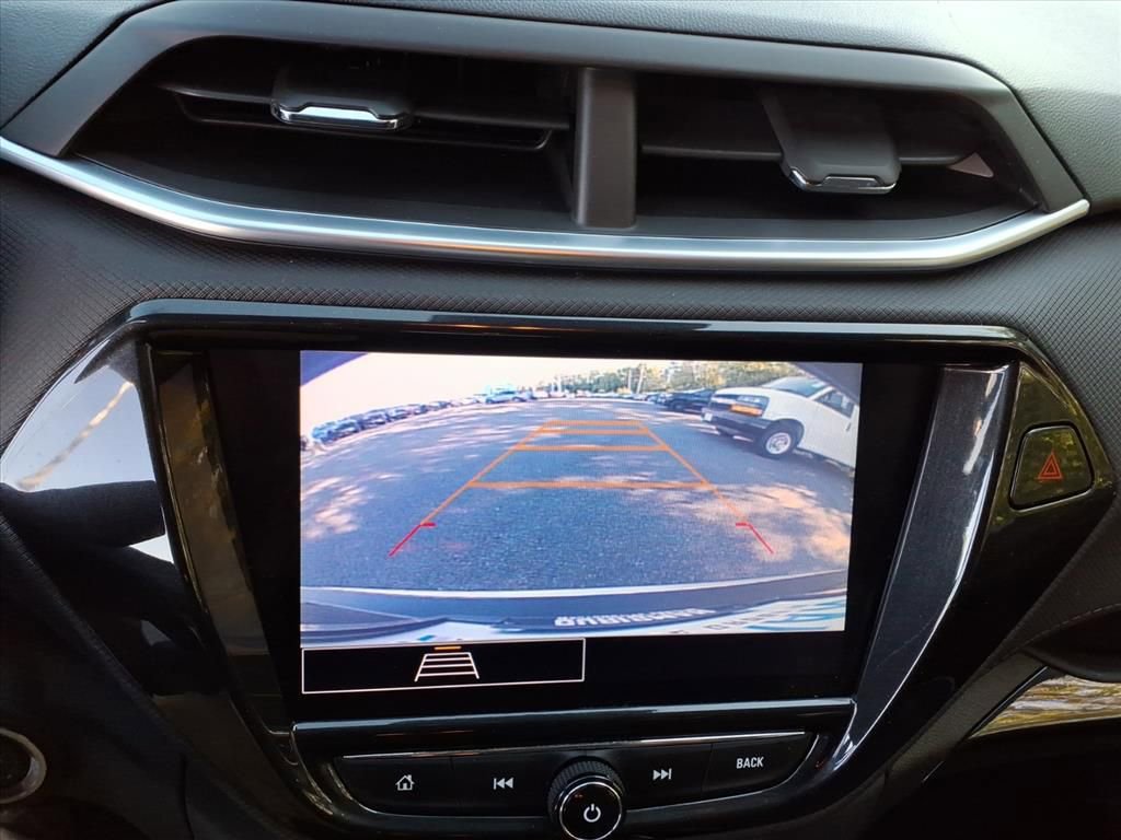 Certified 2022 Chevrolet TrailBlazer LT w/ Convenience Package FWD image 16