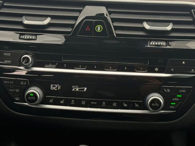 Used 2018 BMW 530e w/ Premium Package 2 image 4