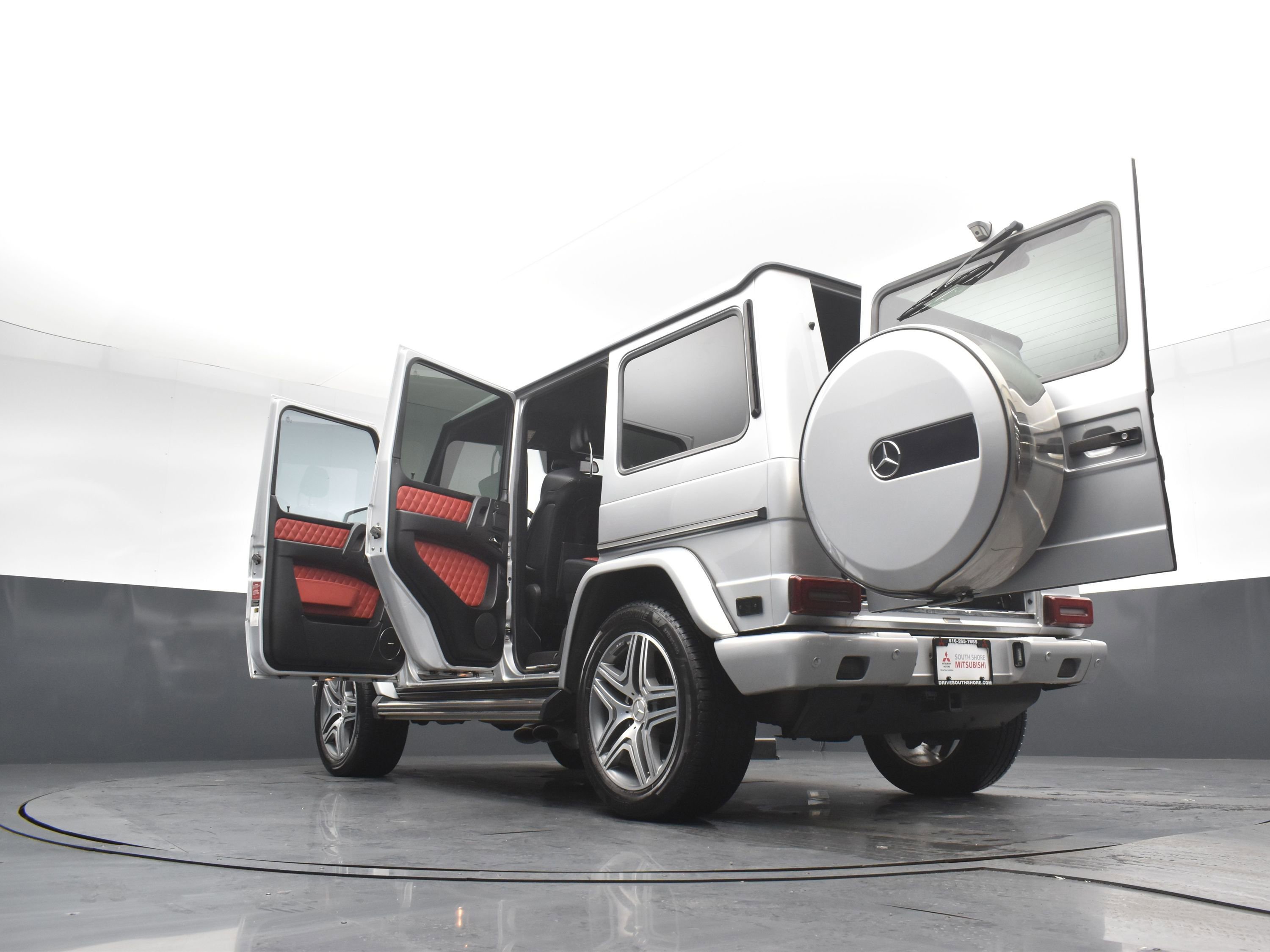 Used 2015 Mercedes-Benz G 63 AMG 4MATIC image 30