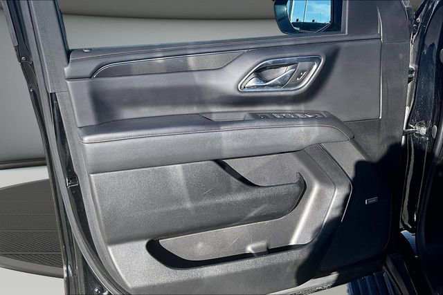 Used 2022 GMC Yukon XL AT4 w/ AT4 Premium Plus Package AWD/4WD image 20