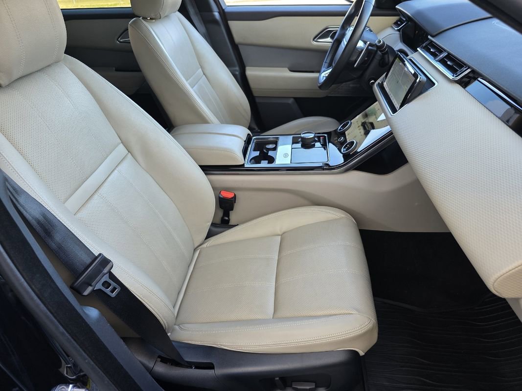 Used 2018 Land Rover Range Rover Velar R-Dynamic SE image 25