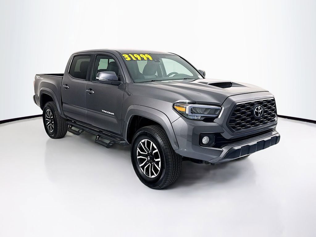 Used 2021 Toyota Tacoma TRD Sport w/ Technology Package RWD image 3