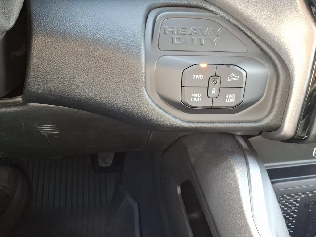 New 2026 RAM 2500 Big Horn AWD/4WD image 14