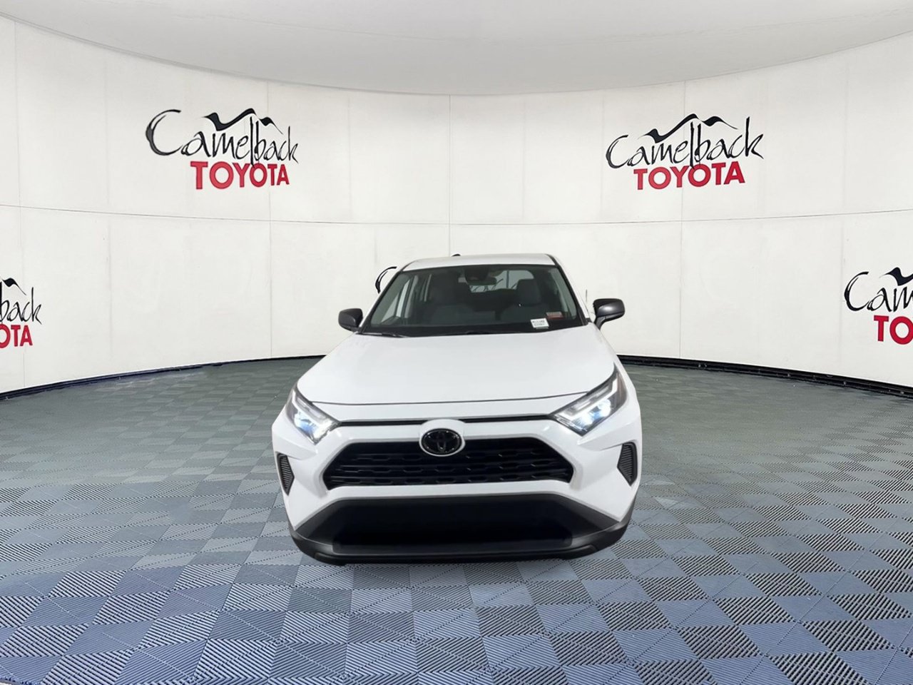 Used 2025 Toyota RAV4 LE FWD image 5