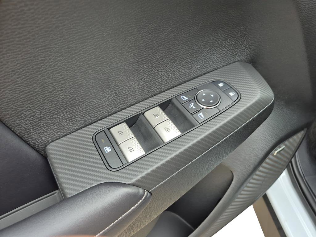 New 2026 Mitsubishi Outlander SE image 25