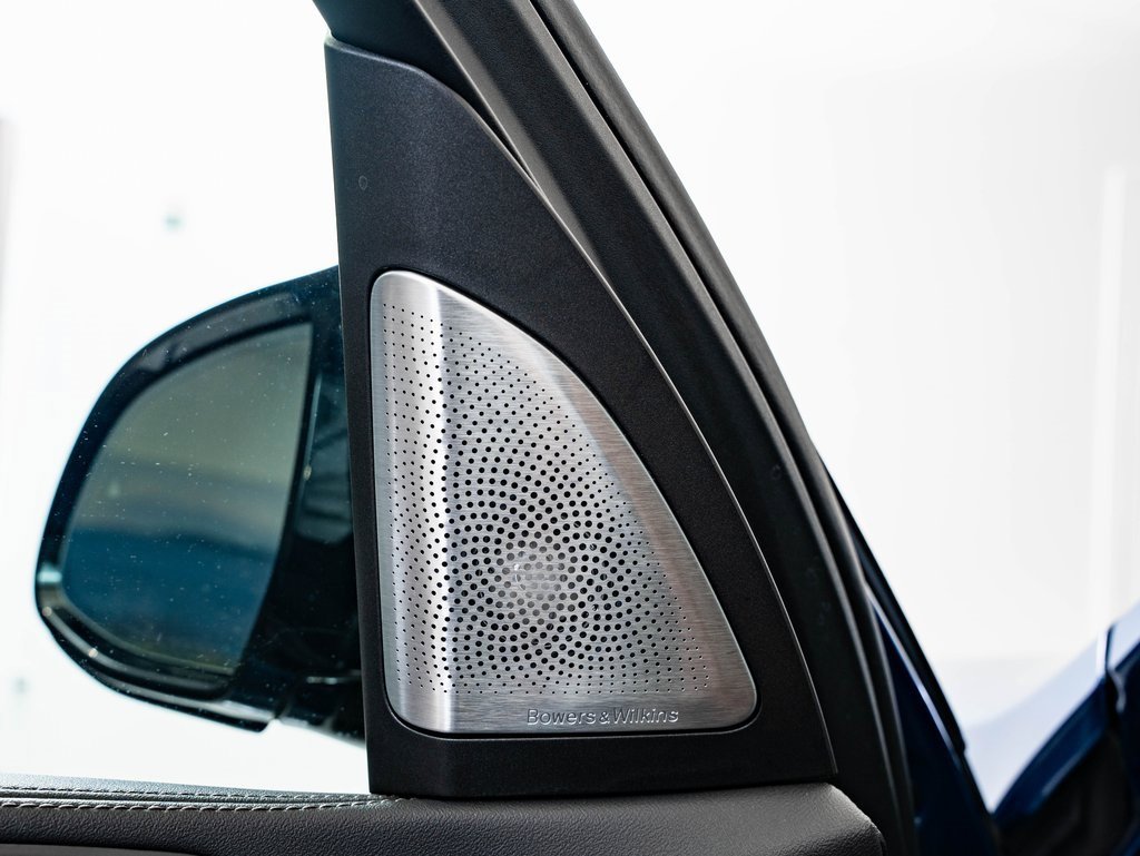 Used 2024 BMW X7 M60i w/ Executive Package image 28