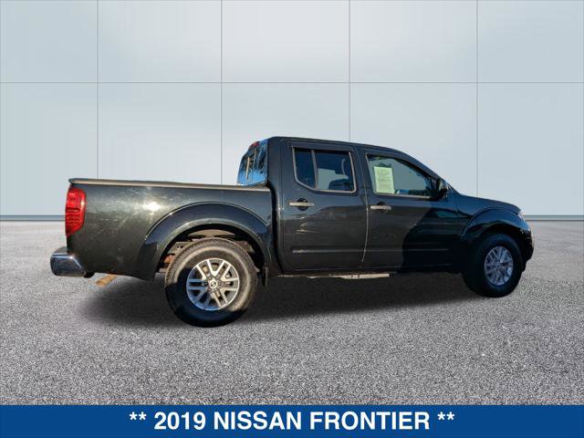 Used 2019 Nissan Frontier SV image 5