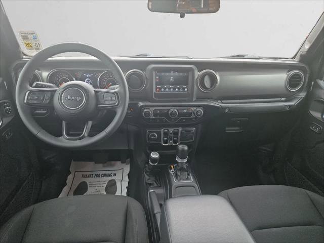 Certified 2023 Jeep Gladiator Sport AWD/4WD image 10